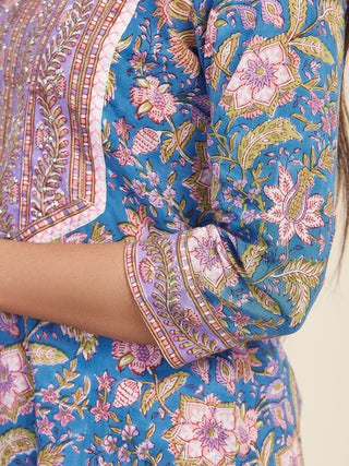 Jashn Farah Set Of Kurta Salwar Pants Dupatta