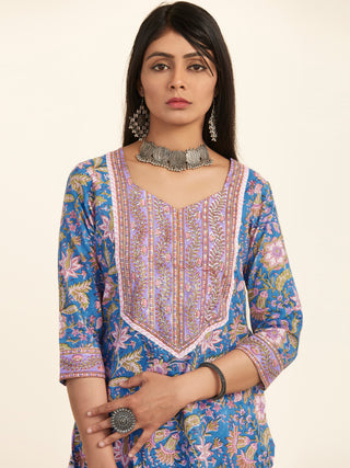 Jashn Farah Set Of Kurta Salwar Pants Dupatta