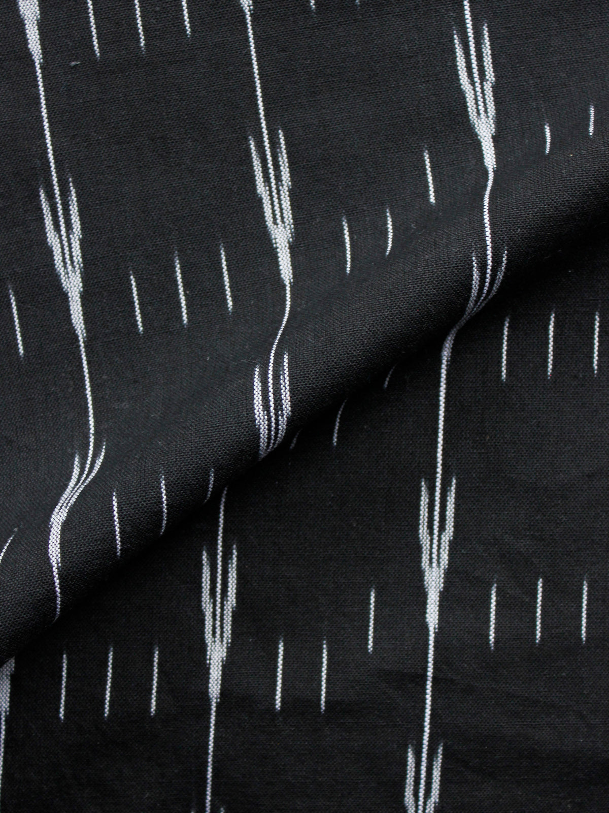 Black White Pochampally Hand Woven Ikat Cotton Fabric Per Meter - F002F1475