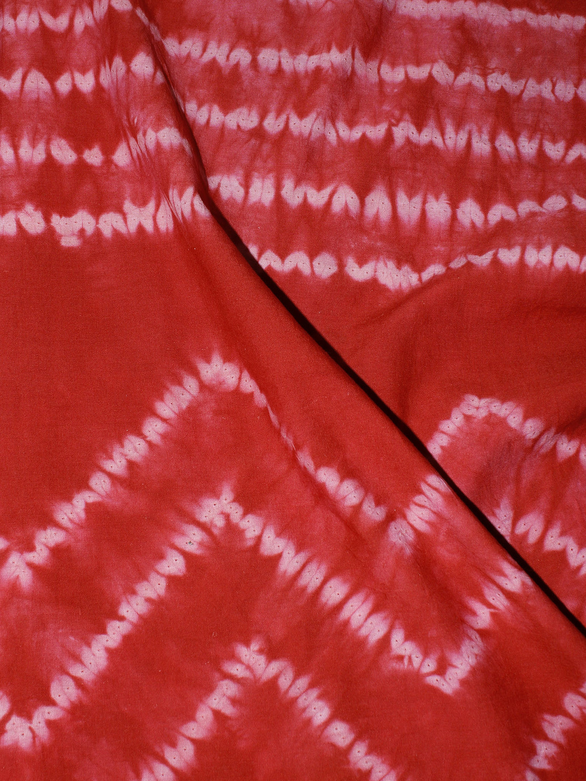 Red White Hand Block Printed Shibori Cotton Cambric Fabric Per Meter - F0916288
