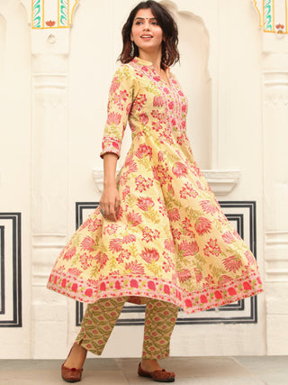 Jashn Anam Set Of Anarkali Kurta Pants Dupatta