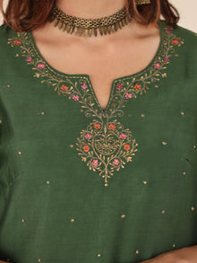Utsav Zara Set Of Chanderi Silk Kurta Pants Dupatta