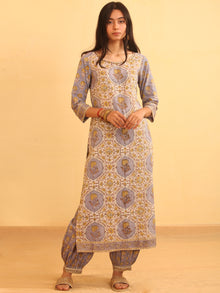 Rutba Faghir - Set of Kurta Pants & Dupatta - KS08A2599D