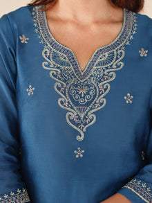 Utsav Sneha Set Of Chanderi Silk Kurta Pants Dupatta