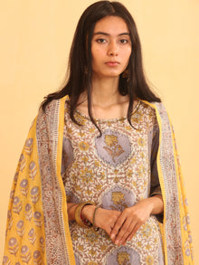 Rutba Faghir - Dupatta - KD08A2599