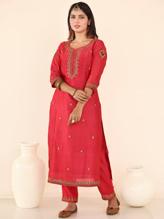 Utsav Resham Set Of Silk Kurta Pants Dupatta
