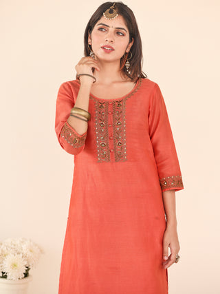 Utsav Meera Set Of Chanderi Silk Kurta Pants Dupatta