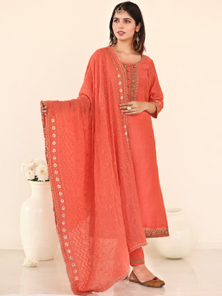 Utsav Meera Set Of Chanderi Silk Kurta Pants Dupatta