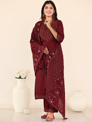 Utsav Zoya Set Of Silk Kurta Pants Dupatta