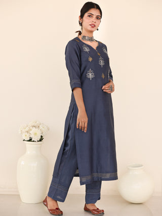 Utsav Kavya Set Of Chanderi Silk Kurta Pants Dupatta