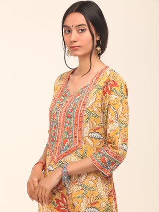 Nayab Gulrez - Set of Kurta Salwar Pants & Dupatta - KS47S2561D