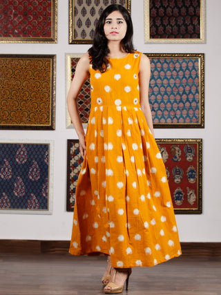 Mustard Ivory Long Sleeveless Ikat Knife Pleated Dress With Side Pockets - D32F1458