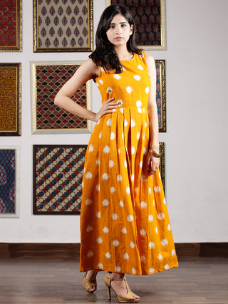 Mustard Ivory Long Sleeveless Ikat Knife Pleated Dress With Side Pockets - D32F1458