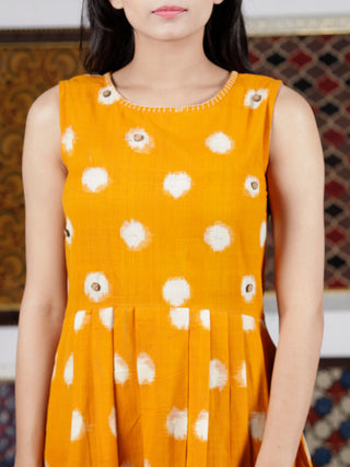 Mustard Ivory Long Sleeveless Ikat Knife Pleated Dress With Side Pockets - D32F1458