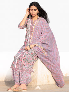 Nayab Paisley - Set of Kurta Salwar Pants & Dupatta - KS78H2536D