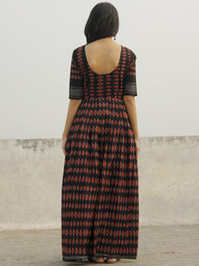 Naaz Azia - Black Maroon Grey Long Hand Block Cotton Dress With Knife Pleats & Lining - DS43F001