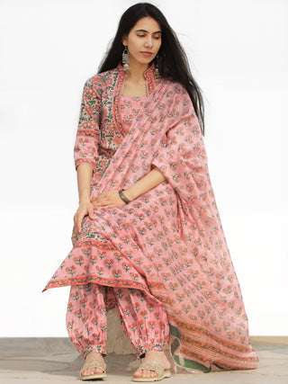 Nayab Sameera - Set of Kurta Salwar Pants & Dupatta - KS60F2540D