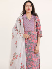 Jashn Diba Set Of Kurta Pants Dupatta