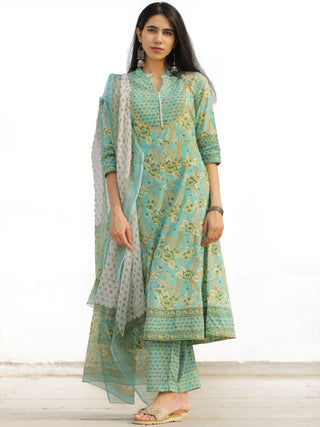 Nayab Abeeha - Set of Anarkali Kurta Pants & Dupatta - KS13H2541D