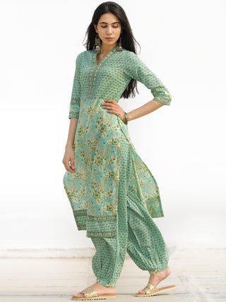 Nayab Aaina - Set of Kurta Salwar Pants & Dupatta - KS59F2541D
