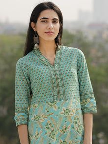 Nayab Aaina - Set of Kurta Salwar Pants & Dupatta - KS59F2541D