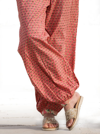 Nayab Rawza - Set of Kurta Salwar Pants & Dupatta - KS03B2542D