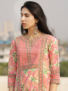 Nayab Rawza - Set of Kurta Salwar Pants & Dupatta - KS03B2542D