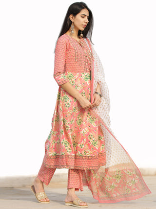 Nayab Saania - Set of Anarkali Kurta Pants & Dupatta - KS13B2542D