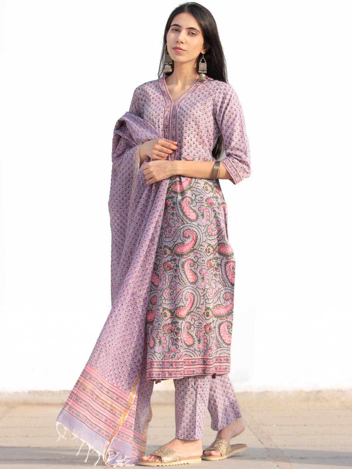 Nayab Parizaad - Set of Kurta Pants & Dupatta - KS59E2536D