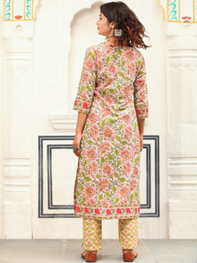 Jashn Simran Set Of Kurta Pants Dupatta