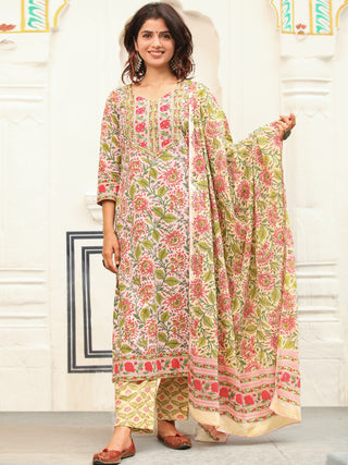 Jashn Simran Set Of Kurta Pants Dupatta