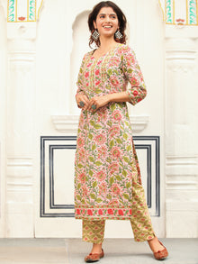 Jashn Simran Set Of Kurta Pants Dupatta