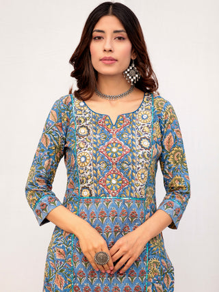 Megha Naina Kurta