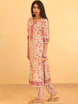 Nayab Gulzar - Pants  - KP08A2563