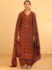 Nayab Fazeen - Set of Kurta Salwar Pants & Dupatta - KS50C2547D