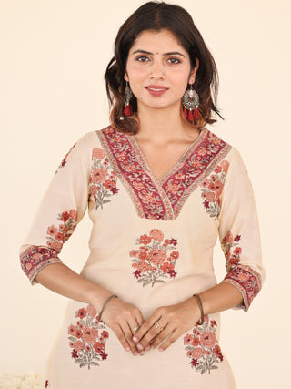Jashn Pakiza Set Of Kurta Pants Chanderi Dupatta