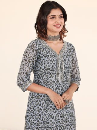 Utsav Aanchal Set Of Silk Kurta Pants Dupatta