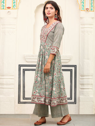 Jashn Utsav Set Of Flared Kurta Pants Dupatta