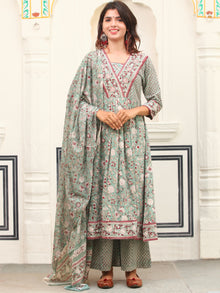 Jashn Utsav Set Of Flared Kurta Pants Dupatta