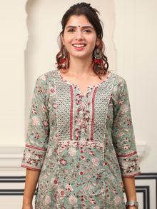 Jashn Pari Set Of Kurta Pants Dupatta