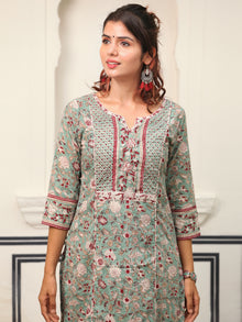 Jashn Pari Set Of Kurta Pants Dupatta