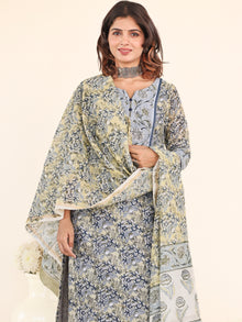 Utsav Tara Set Of Silk Kurta Pants Dupatta
