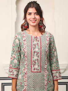 Test Set Of Kurta Salwar Pants Dupatta