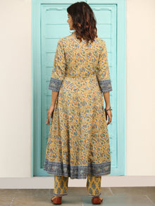 Jashn Mehroz Flared Kurta