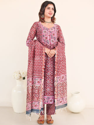 Utsav Kaamya Set Of Chanderi Silk Kurta Pants Dupatta