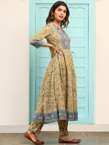 Jashn Mehroz Flared Kurta