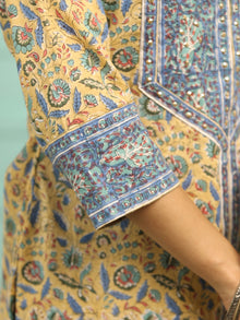 Jashn Manal Kurta