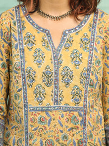 Jashn Adab Set Of Kurta Salwar Pants Dupatta
