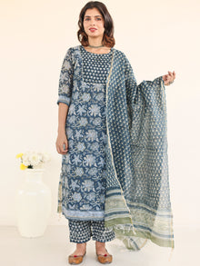 Utsav Manya Set Of Silk Kurta Pants Dupatta