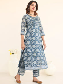 Utsav Manya Set Of Silk Kurta Pants Dupatta